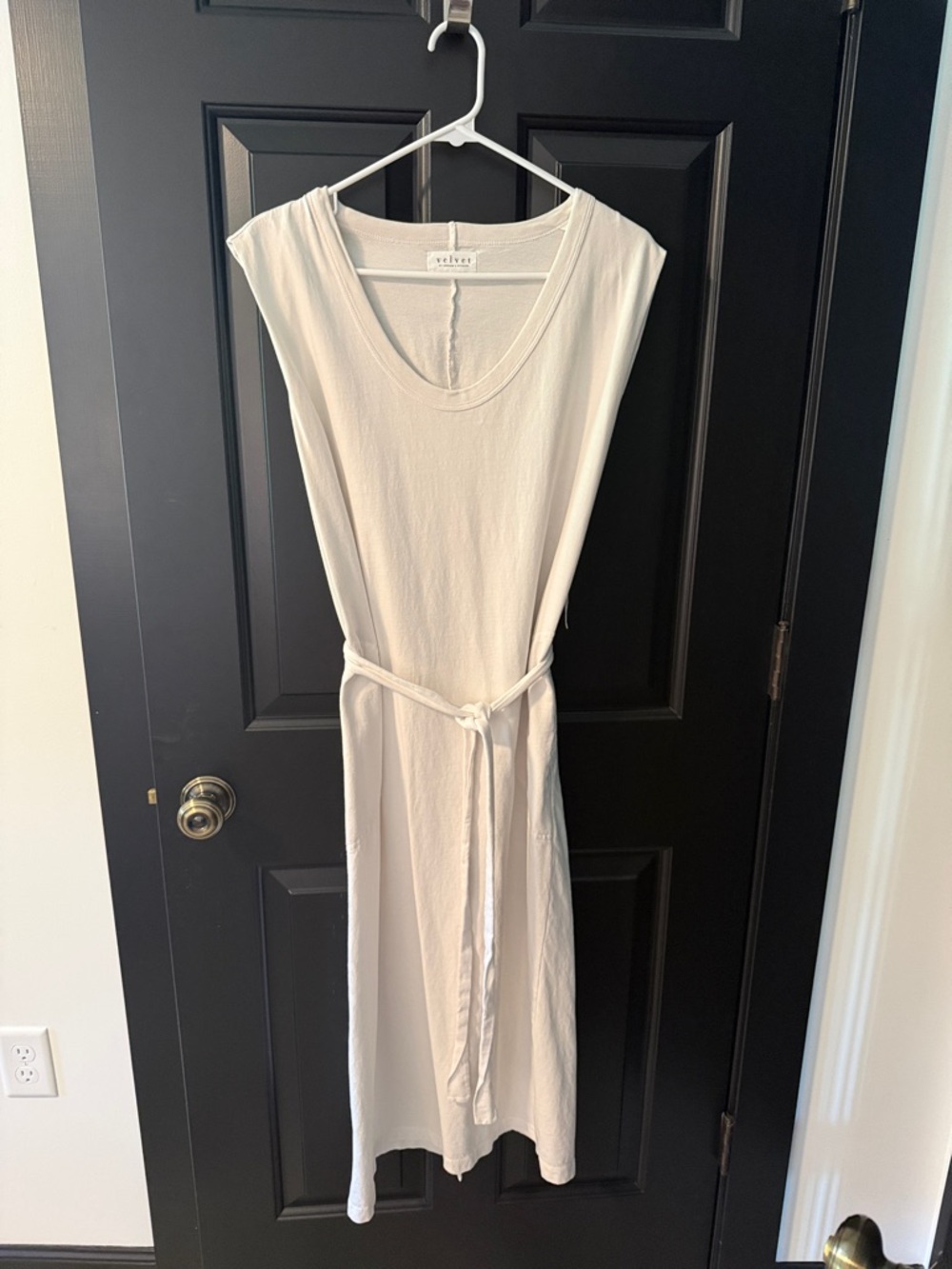 Velvet by Graham & Spencer Cream Sleeveless Midi Dress with Self Tie